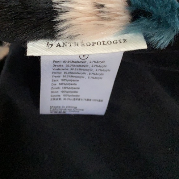 Anthropologie Flora Faux Fur Throw Blanket - Picture 6 of 11